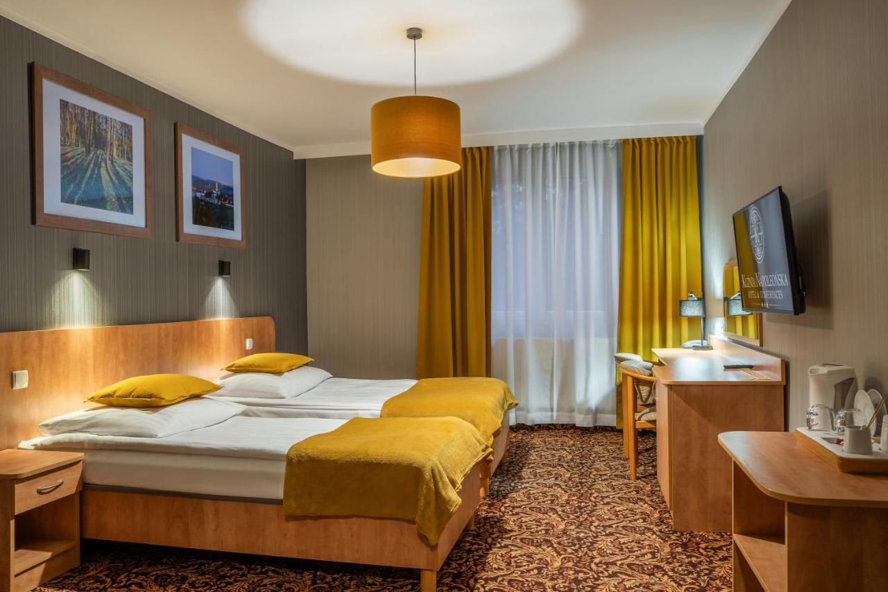 Hotel Kuznia Napoleonska Teresin Dış mekan fotoğraf